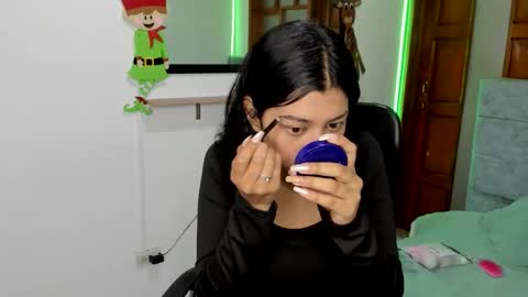 aysha_winxx online show from December 17, 2025, 3:23 am