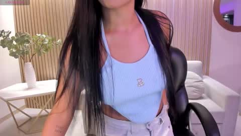 Ayshel online show from September 28, 2025, 11:32 pm