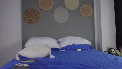 Azulperez online show from April 15, 2026, 7:58 pm