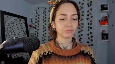 azumi saan online show from November 17, 2025, 2:17 am