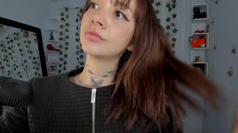 azumi saan online show from December 2, 2025, 2:06 am