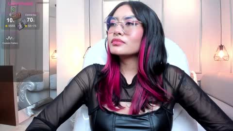 Azura online show from January 9, 2025, 10:31 pm