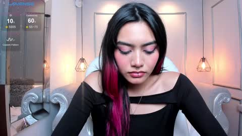 Azura online show from January 21, 2025, 1:39 am