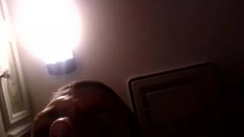 Snapshot of azza42086 chatting on May 25, 2026, 6:47 pm azza42086 online show from May 25, 2026, 6:47 pm