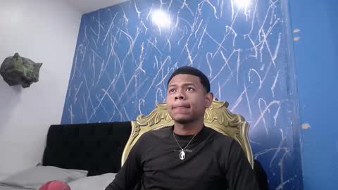 Snapshot of azza_23 chatting on March 1, 2026, 7:43 am Azza 23 online show from March 1, 2026, 7:43 am