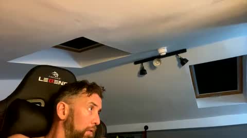 Snapshot of b4dafall44 chatting on January 17, 2025, 4:06 am b4dafall44 online show from January 17, 2025, 4:06 am