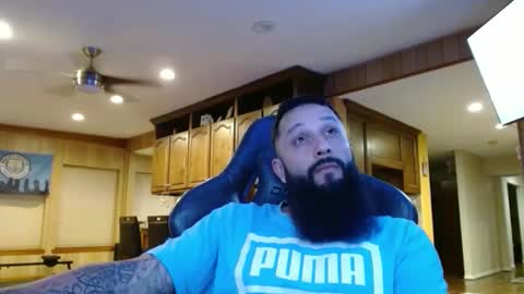 Miguel online show from February 18, 2026, 6:09 am