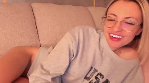 Alessia online show from February 27, 2025, 3:36 am