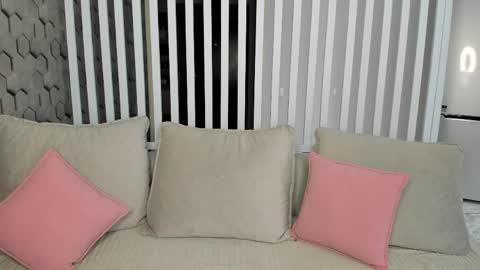 Monica online show from April 3, 2026, 2:20 am