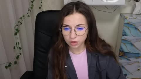 Anya online show from May 21, 2026, 8:05 pm