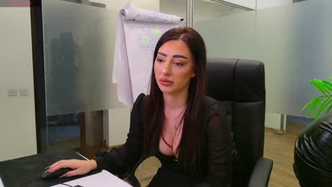 Olivia and Lexi online show from January 20, 2025, 8:40 pm