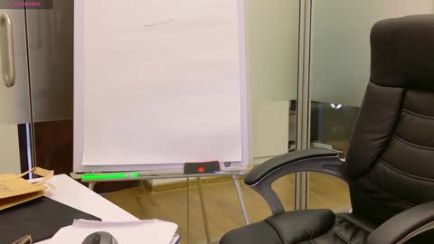 Olivia and Lexi online show from February 26, 2025, 8:15 am