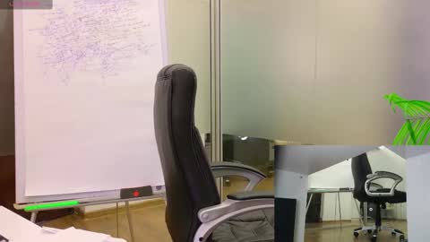 Olivia and Lexi online show from February 28, 2025, 8:20 am