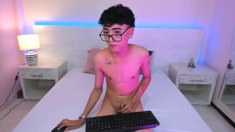 Ander online show from March 7, 2025, 10:54 pm