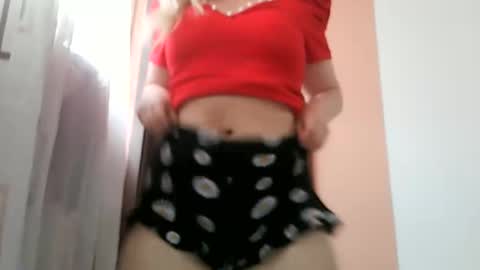 Snapshot of baby_blondee chatting on March 29, 2026, 9:20 am Baby Blonde online show from March 29, 2026, 9:20 am