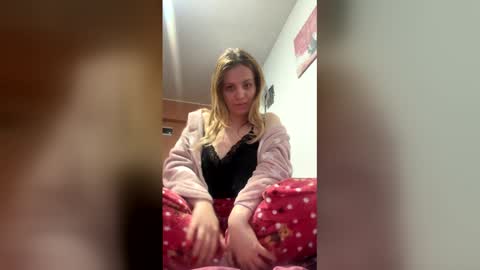 Snapshot of baby_blondee chatting on April 28, 2026, 5:07 pm Baby Blonde online show from April 28, 2026, 5:07 pm