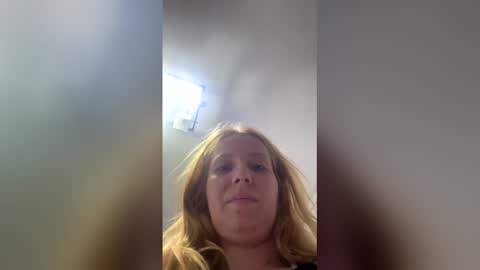 Snapshot of baby_blondee chatting on May 28, 2026, 6:05 pm Baby Blonde online show from May 28, 2026, 6:05 pm
