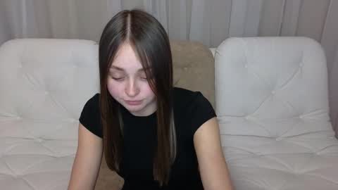 Snapshot of baby_emmaa chatting on February 27, 2025, 8:31 pm Baby emmaa online show from February 27, 2025, 8:31 pm