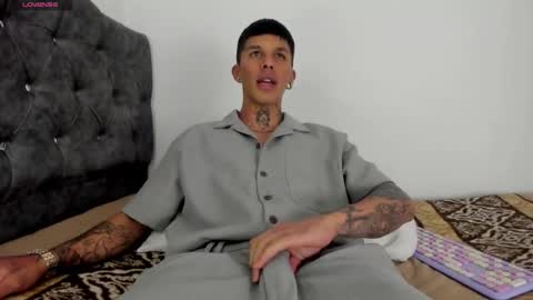 OF GxoXabs online show from November 3, 2025, 7:48 pm