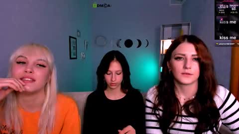 baby online show from November 20, 2025, 9:25 pm