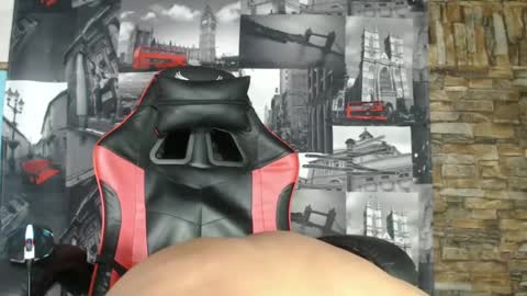 baby_razell online show from March 11, 2025, 4:51 pm