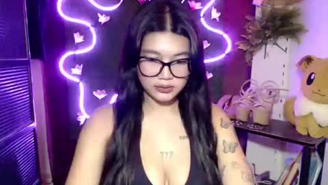 mae online show from November 6, 2025, 5:14 pm