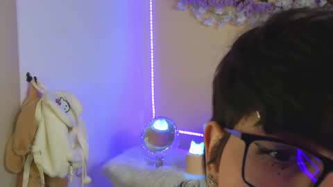 Snapshot of baby_xian chatting on February 13, 2025, 1:40 am Dani online show from February 13, 2025, 1:40 am