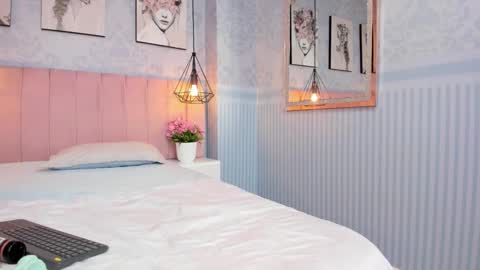 ANGEL online show from September 12, 2025, 4:07 pm