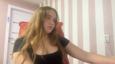 Katerina online show from December 1, 2025, 8:14 pm
