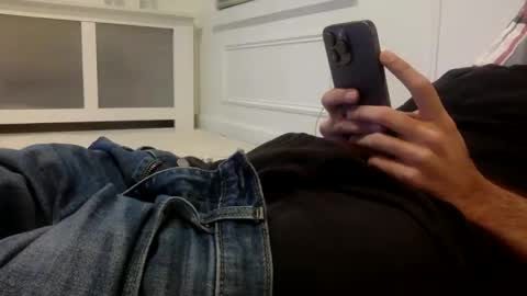 Snapshot of babyboii42o chatting on October 31, 2025, 10:55 pm babyboii42o online show from October 31, 2025, 10:55 pm