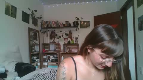 babydemon6 online show from December 11, 2024, 1:17 pm