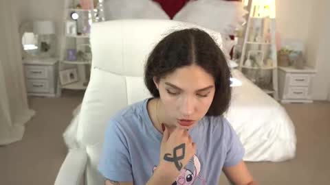 Sasha online show from September 12, 2025, 7:25 pm