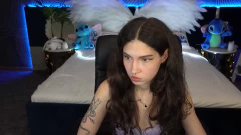 Sasha online show from October 22, 2025, 6:51 pm