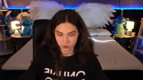 Sasha online show from November 19, 2025, 8:42 pm