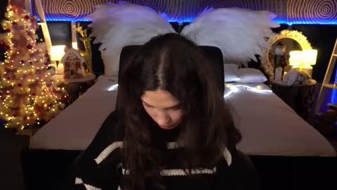 Sasha online show from December 14, 2025, 7:51 pm