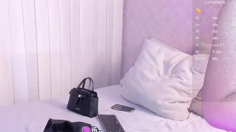 Snapshot of babyfoxxx_ chatting on May 1, 2026, 11:26 am babyfoxxx_ online show from May 1, 2026, 11:26 am