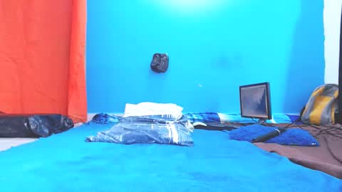 Snapshot of babyjhony chatting on December 1, 2024, 4:29 pm Jhony Naughty Skater online show from December 1, 2024, 4:29 pm