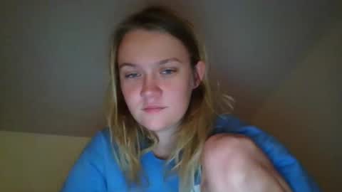 babykay03 online show from November 16, 2025, 9:26 am