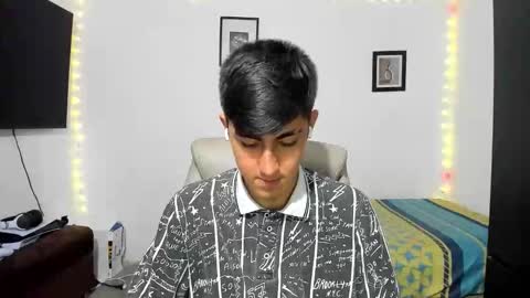 babymaik online show from October 14, 2025, 8:53 pm