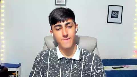 babymaik online show from November 21, 2025, 6:01 am