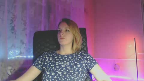 Sonya online show from March 6, 2025, 9:42 pm