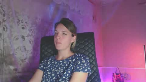 Sonya online show from September 25, 2025, 8:12 pm