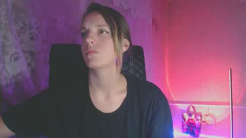 Sonya online show from October 18, 2025, 6:41 pm