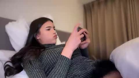 babysabrinaxx online show from December 15, 2025, 8:40 am