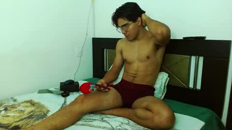 sebas online show from April 30, 2026, 1:45 am