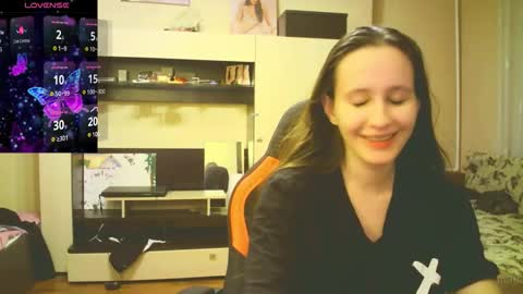 Alice  online show from October 2, 2025, 12:17 am