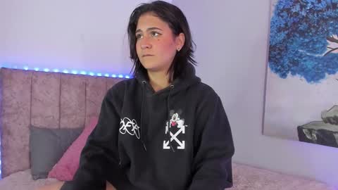 daya independent model online show from March 23, 2026, 1:42 am