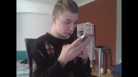 Honey online show from December 2, 2025, 11:37 am