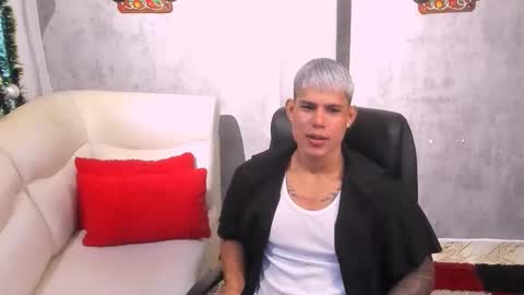 bad_boytoh online show from December 17, 2025, 12:33 pm