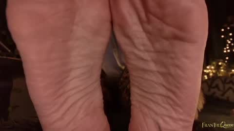 Snapshot of badassswitch chatting on May 21, 2026, 5:20 pm Franki online show from May 21, 2026, 5:20 pm